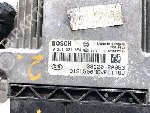 Engine control unit (ECU) KIA SPORTAGE III (SL) 1.7 CRDi | BP39338746M57 - Image 4