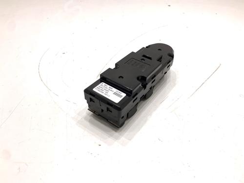 Switch BMW 5 Touring (E61) 520 d | BP39330668I30 - Image 2