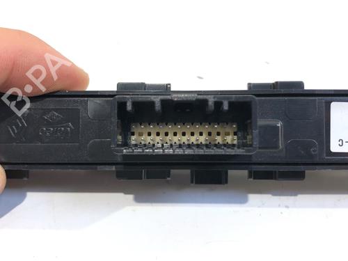 Switch RENAULT MEGANE IV Saloon 1.3 TCe 140 (LVNB) | BP39302226I30 - Image 4