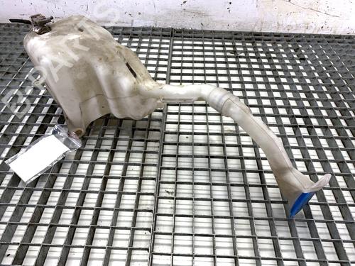 Used Windscreen washer tank Windscreen washer tank 39292904 39292904