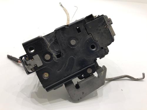 front-right-lock-audi-a6-c5-4b2-4b4-1997-1998-1999-2000-2001-2002-2003-2004-2005-39302905 main image