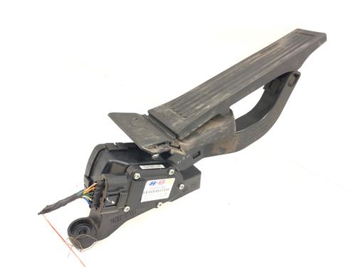 pedal-hyundai-i40-i-vf-2012-2013-2014-2015-2016-2017-2018-2019-39270271 main image