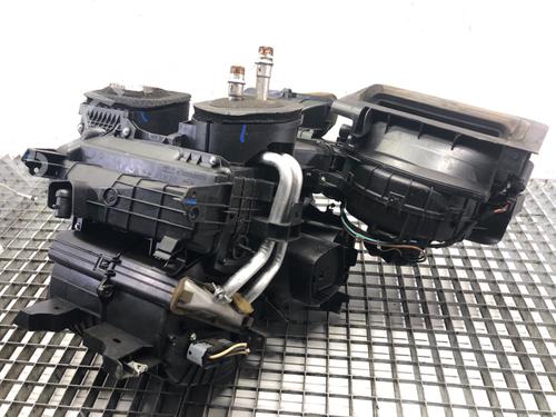 Heater matrix RENAULT MASTER III Bus (JV) 2.3 dCi 165 FWD (JV0P, JV0U) | BP39316046M63 - Image 2