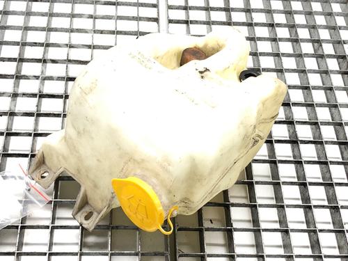 Used Windscreen washer tank Windscreen washer tank 39280730 39280730