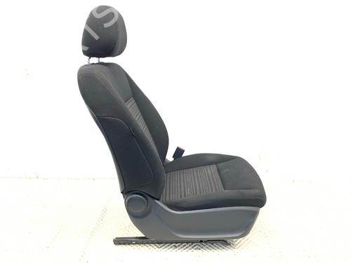 Right front seat MERCEDES-BENZ A-CLASS (W176) A 180 (176.042) | BP39358817C16 - Image 4