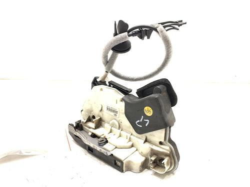 front-left-lock-vw-passat-b8-variant-3g5-cb5-2014-39297225 main image