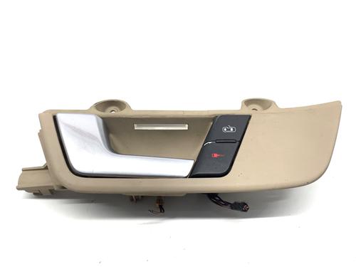 venstre-fortil-invendig-handtag-audi-a4-b6-8e2-2000-2001-2002-2003-2004-2005-39347304 main image
