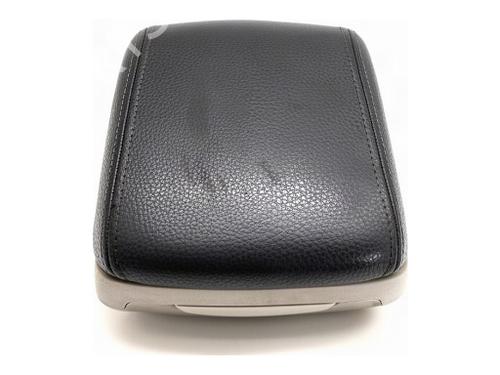 Used Armrest / Center console Armrest / Center console VOLVO S40 II (544) 2.0 D (136 hp) 40488753 40488753