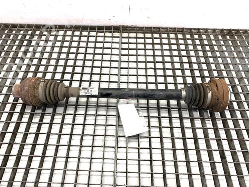 left-rear-driveshaft-audi-a4-b8-avant-8k5-2007-2008-2009-2010-2011-2012-2013-2014-2015-2016-2017-39323937 main image