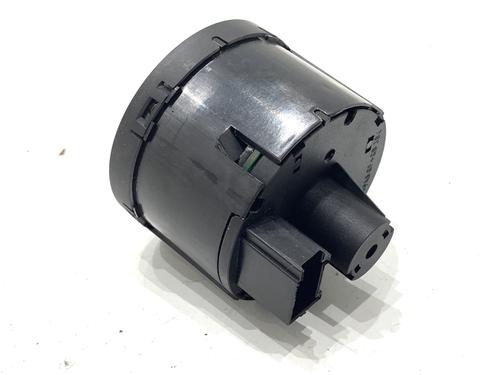 Headlight switch VW CC B7 (358) 2.0 TDI 4motion | BP39351927I24 - Image 2
