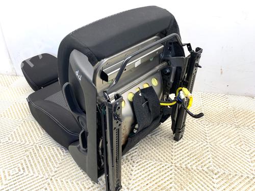 Right front seat SUZUKI VITARA (LY) 1.6 (APK 416) | BP39351054C16 - Image 9