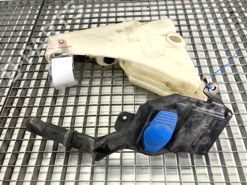 windscreen-washer-tank-audi-a4-b8-avant-8k5-2007-2008-2009-2010-2011-2012-2013-2014-2015-2016-2017-39282765 main image