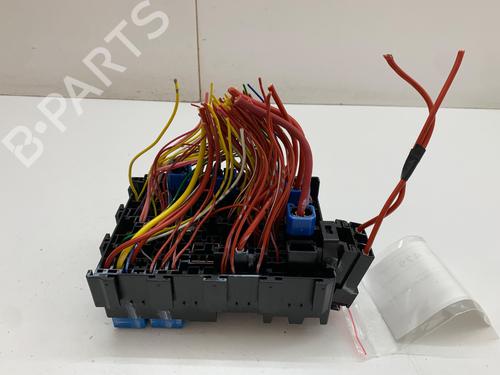 Fuse box RENAULT CLIO V (B7_) 1.0 LPG (B7MT) | BP39704004E1 - Image 3