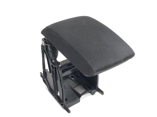 armrest-center-console-skoda-octavia-iii-combi-5e5-5e6-2012-2013-2014-2015-2016-2017-2018-2019-2020-39300059 main image