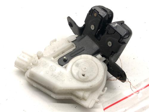 tailgate-lock-toyota-auris-_e18_-2012-2013-2014-2015-2016-2017-2018-2019-39326600 main image