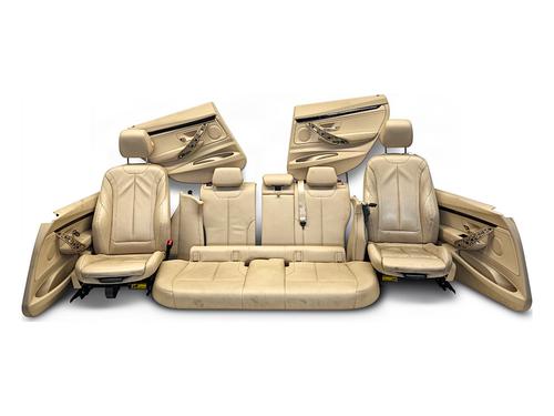 seats-set-bmw-3-gran-turismo-f34-2012-39940990 main image