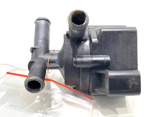 Used Auxiliary water pump Auxiliary water pump PEUGEOT 2008 I (CU_) 1.2 THP 130 / PureTech 130 (130 hp) 39336689 39336689