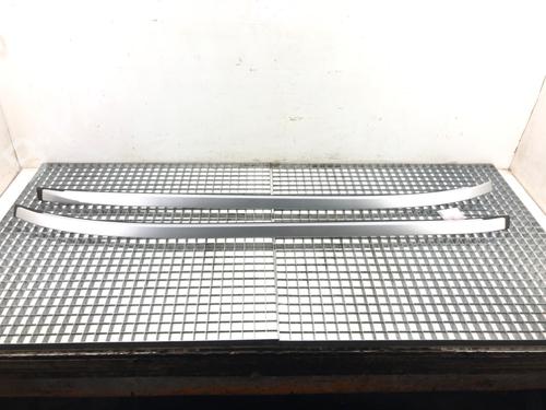 roof-bar-volvo-xc60-i-suv-156-2008-2009-2010-2011-2012-2013-2014-2015-2016-2017-2018-39282135 main image