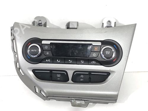 climate-control-ford-focus-iii-2010-2011-2012-2013-2014-2015-2016-2017-2018-2019-2020-39296775 main image