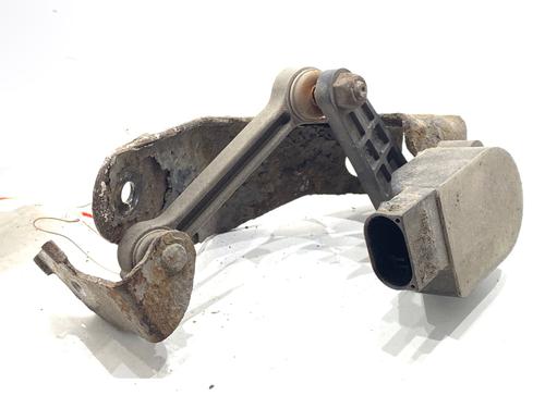 Electronic sensor VW PHAETON (3D1, 3D2, 3D3, 3D4, 3D6, 3D7, 3D8, 3D9) 3.0 V6 TDI 4motion | BP39345324M84 - Image 2