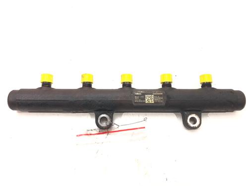 Used Injection rail Injection rail 39272023 39272023
