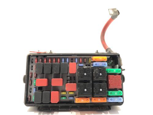 Used Fuse box Fuse box 39287643 39287643