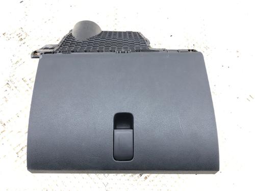 Used Glove box Glove box SKODA FABIA III (NJ3) 1.0 TSI (95 hp) 39290136 39290136
