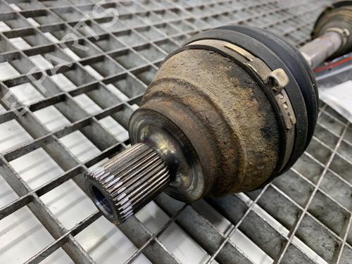Left front driveshaft VW TOURAN (1T3) 1.6 TDI | BP39417740M38 - Image 2