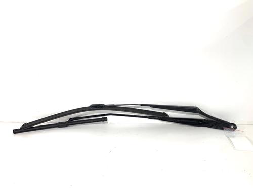 front-windshield-wiper-arm-seat-leon-5f1-2012-2013-2014-2015-2016-2017-2018-2019-2020-2021-39290042 main image