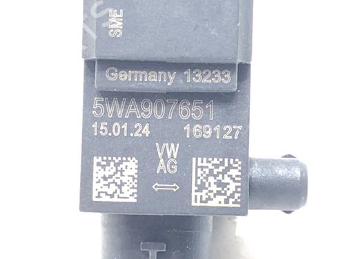 Electronic sensor SKODA SUPERB IV Estate (NZ5) 2.0 TDI | BP40276750M84 - Image 4