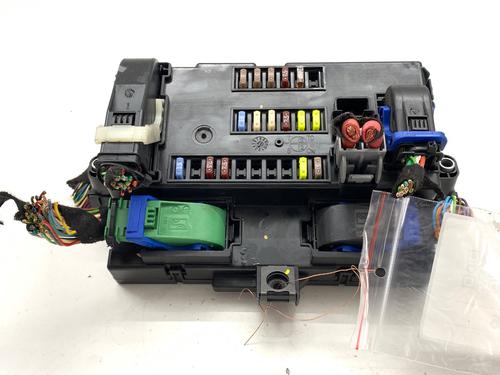Fuse box IVECO DAILY VI Platform/Chassis 33S16, 35S16, 35C16, 40C16, 42S16, 50C16 | BP40057099E1 - Image 2