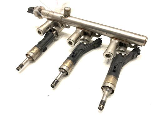Injection rail CITROËN C4 II (NC_) 1.2 THP 110 (NCHNZ6, NCHNV6) | BP39340009M98 - Image 2
