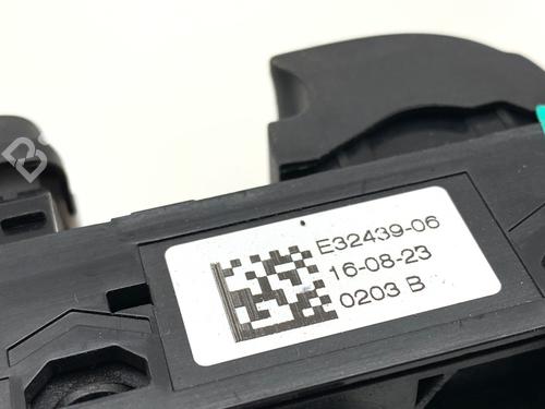 Switch RENAULT TALISMAN (LP_) 1.6 dCi 160 | BP40033601I30 - Image 4