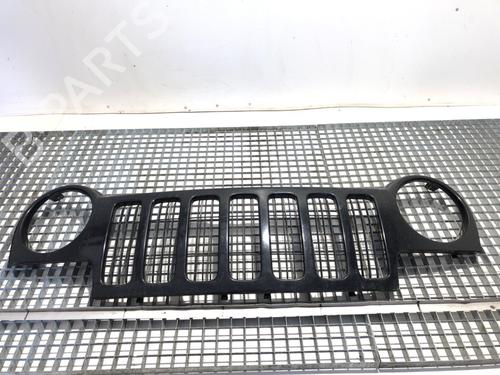 Used Grille Grille 39335789 39335789