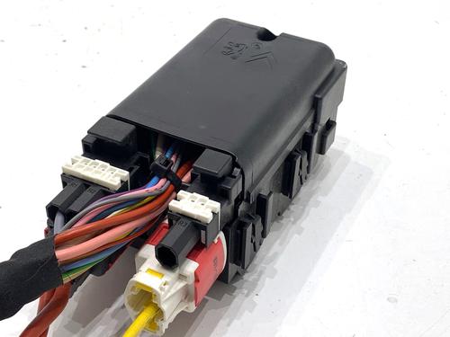 Fuse box DS DS 4 / DS 4 CROSSBACK (NX_) 1.6 BlueHDi 120 | BP39342061E1 - Image 3