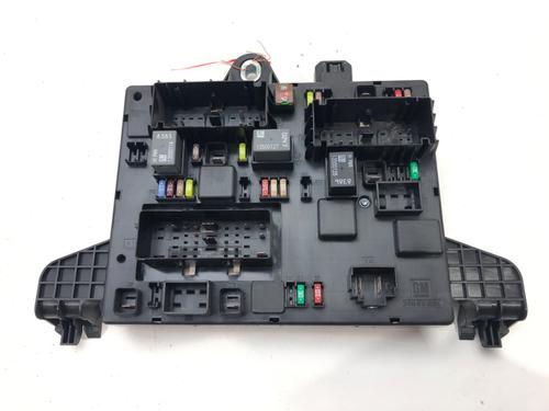 Used Fuse box Fuse box 39274022 39274022