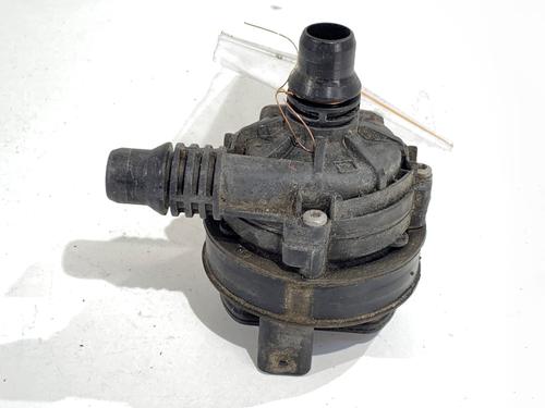 Used Auxiliary water pump Auxiliary water pump MERCEDES-BENZ SPRINTER 3,5-t Tourer Bus (B907) 317 CDI (907.731, 907.733, 907.735) (170 hp) 39321490 39321490