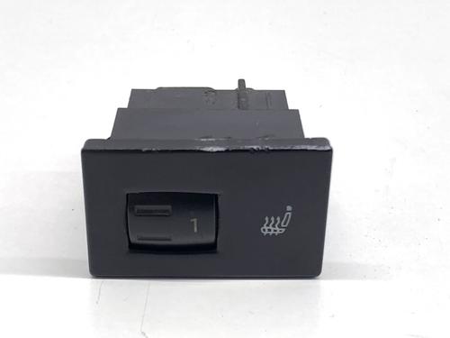 Used Switch Switch VW TOUAREG (7LA, 7L6, 7L7) 3.0 V6 TDI (240 hp) 39336073 39336073