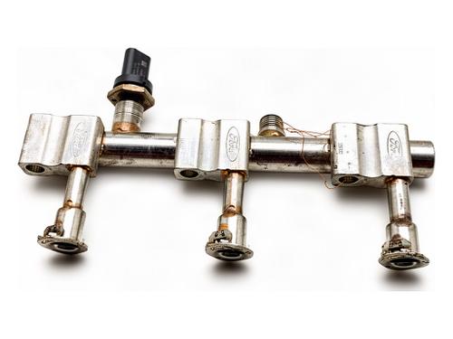 Used Injection rail Injection rail FORD TRANSIT CONNECT V408 Box Body/MPV 1.0 EcoBoost (100 hp) 40522534 40522534