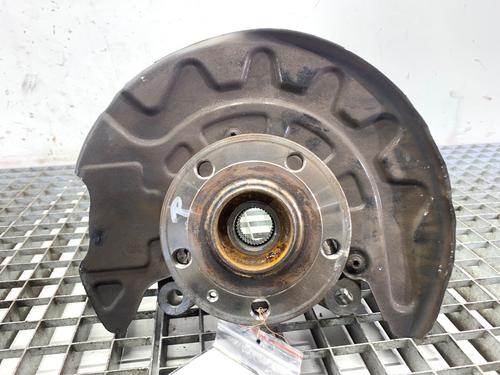 right-front-steering-knuckle-skoda-octavia-iii-combi-5e5-5e6-2012-2013-2014-2015-2016-2017-2018-2019-2020-39300046 main image