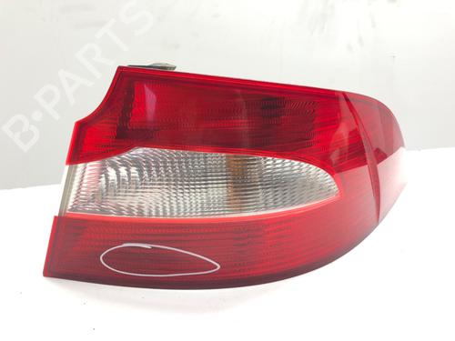 right-taillight-skoda-superb-ii-3t4-2008-2009-2010-2011-2012-2013-2014-2015-39294611 main image