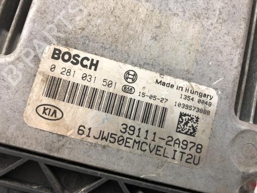 Engine control unit (ECU) KIA CEE'D Sportswagon (JD) 1.6 CRDi 128 | BP40489074M57 - Image 3