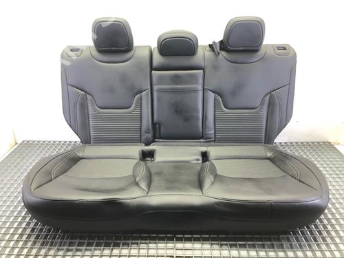 rear-seat-2nd-row-jeep-compass-mp-m6-mv-m7-2016-39280764 main image