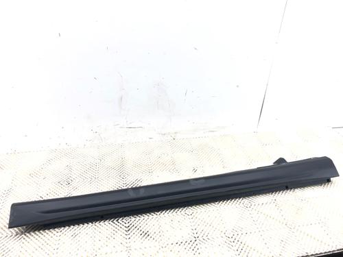 Used Right sideskirt Right sideskirt 39290751 39290751