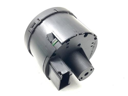 Headlight switch VW PASSAT B7 Variant (365) 2.0 TDI | BP39372633I24 - Image 2