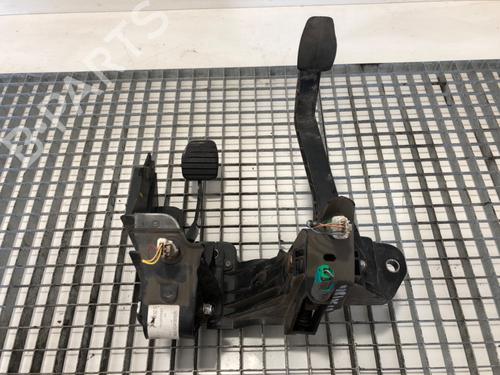 Pedal RENAULT MASTER III Van (FV) 2.3 dCi 165 FWD (FV0P, FV0U, FV11, FV12, FV1E) | BP39278708I4 - Image 4