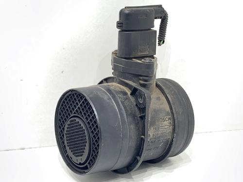 mass-air-flow-sensor-vw-golf-v-1k1-2003-2004-2005-2006-2007-2008-2009-2010-39331140 main image