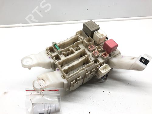 Used Fuse box Fuse box 39273937 39273937
