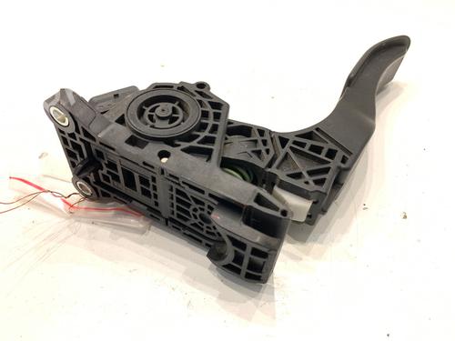 Pedal MERCEDES-BENZ SPRINTER 3,5-t Platform/Chassis (B907, B910) 317 CDI (910.030) | BP39356992I4 - Image 3