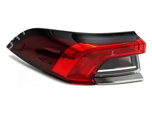 Used Left taillight Left taillight TOYOTA COROLLA Saloon (_E21_) 1.8 VVTi Hybrid (ZWE211, MZEA12) (98 hp) 40033170 40033170